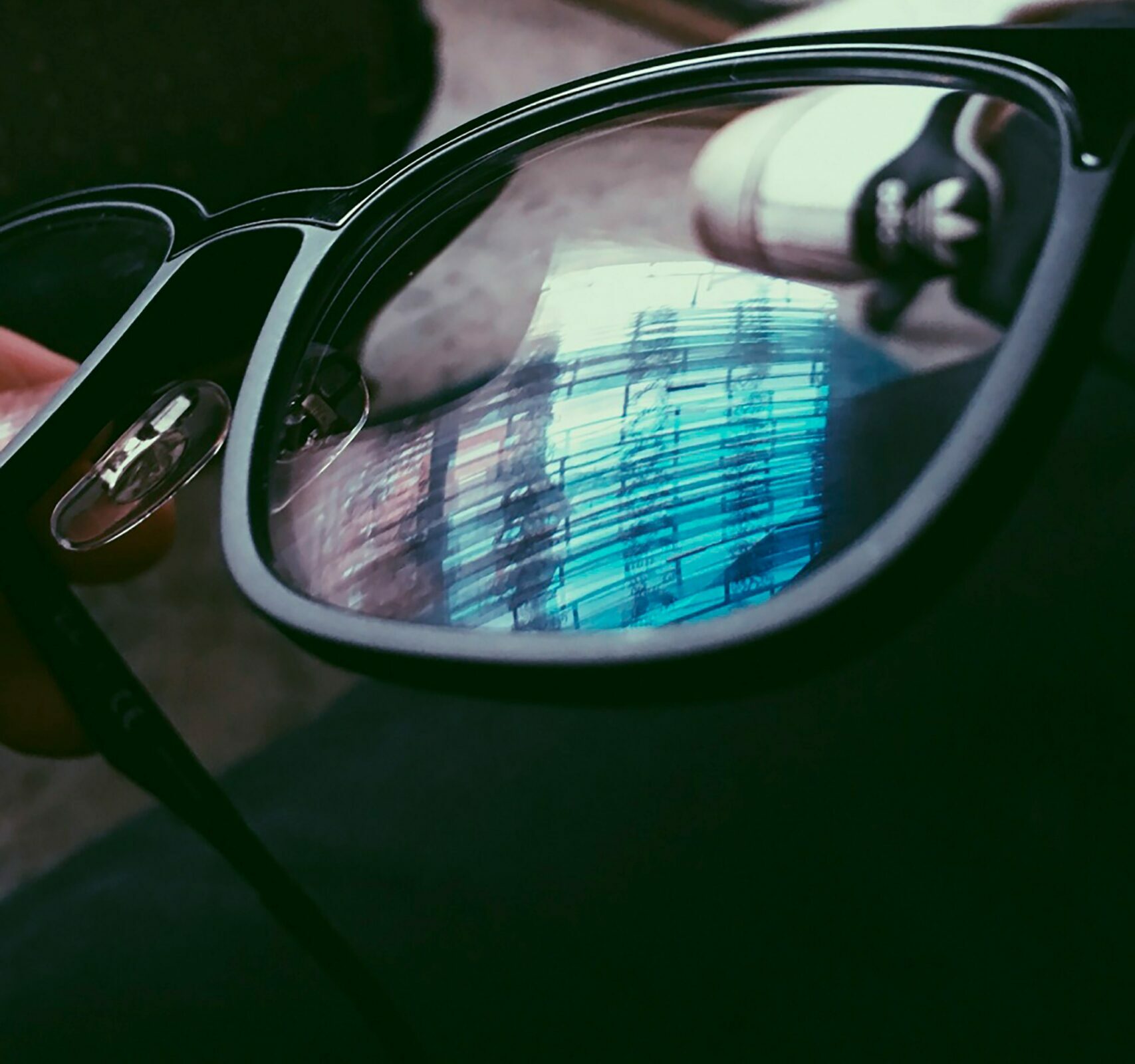 Lunettes Anti-Lumière Bleue : L’Arme Secrète Contre la Fatigue Visuelle ?